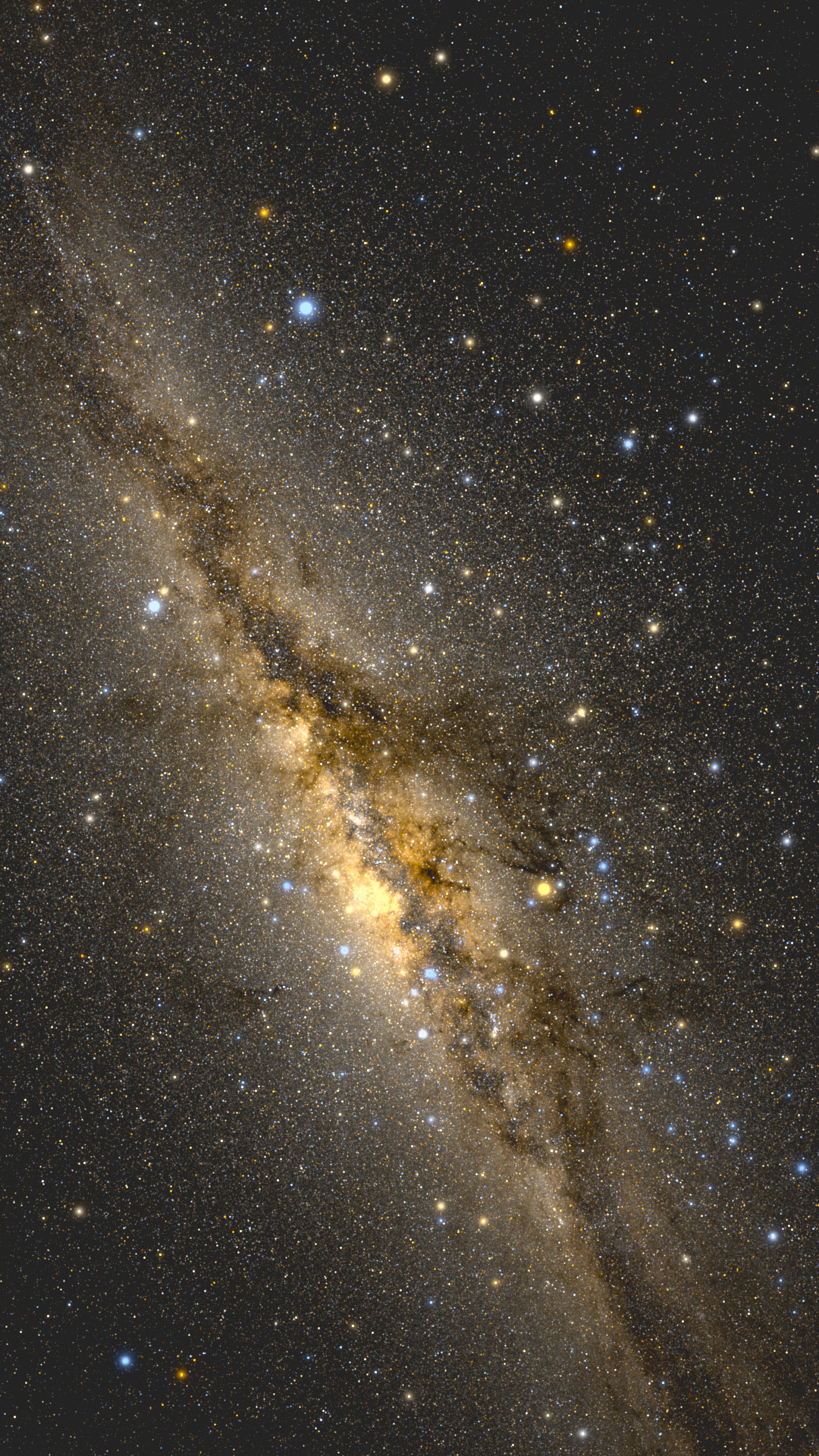 Figure 6: Extended to G<18, 600 million stars, the Great Rift finally becomes cleanly dark