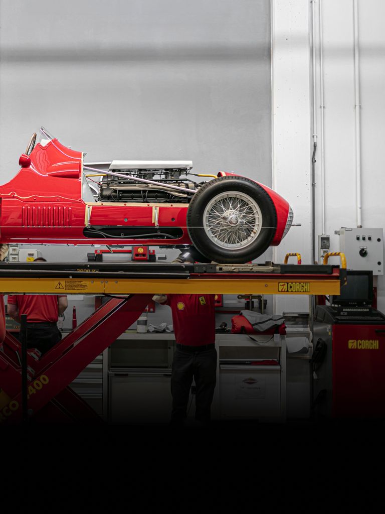 Ferrari 马拉内罗 Officine Classiche 车间内景