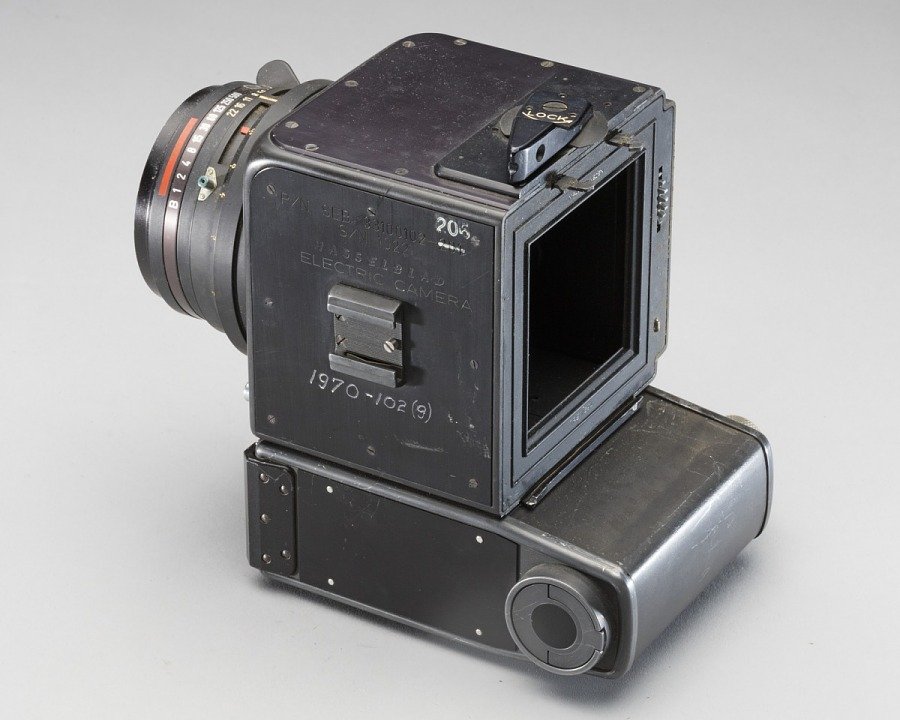 Apollo 任务使用的 Hasselblad 70mm 电动相机，Smithsonian 收藏