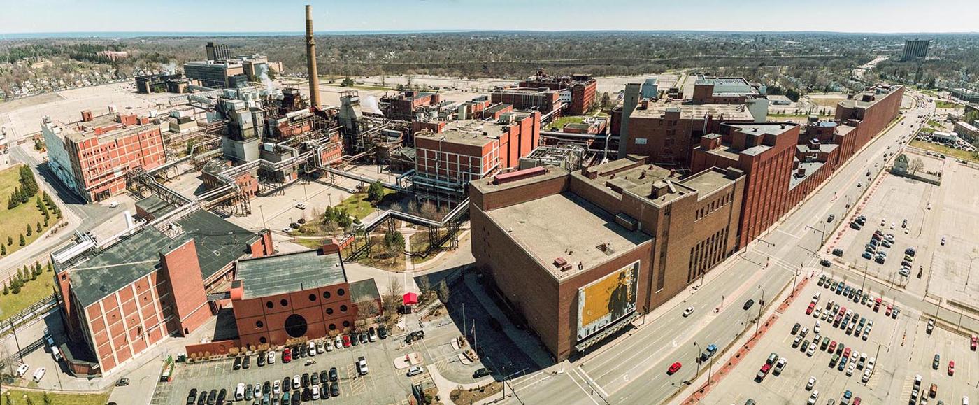 Eastman Business Park 现状全景，原 Kodak Park 仍保留大规模工业基础设施