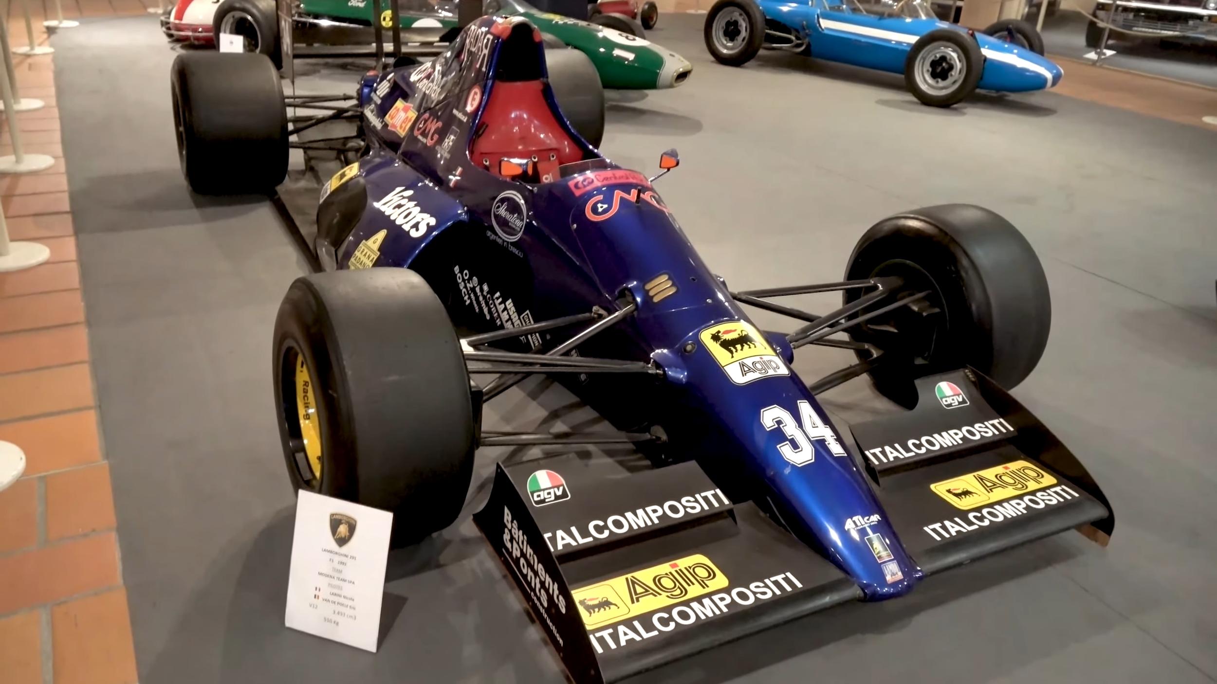 1991 年 Modena Team SpA 的 F1 座舱和 Larini 头盔