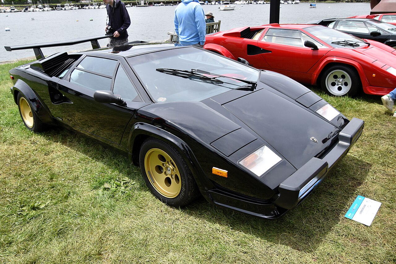 Countach LP5000 Quattrovalvole，Mimran 时期旗舰升级的代表