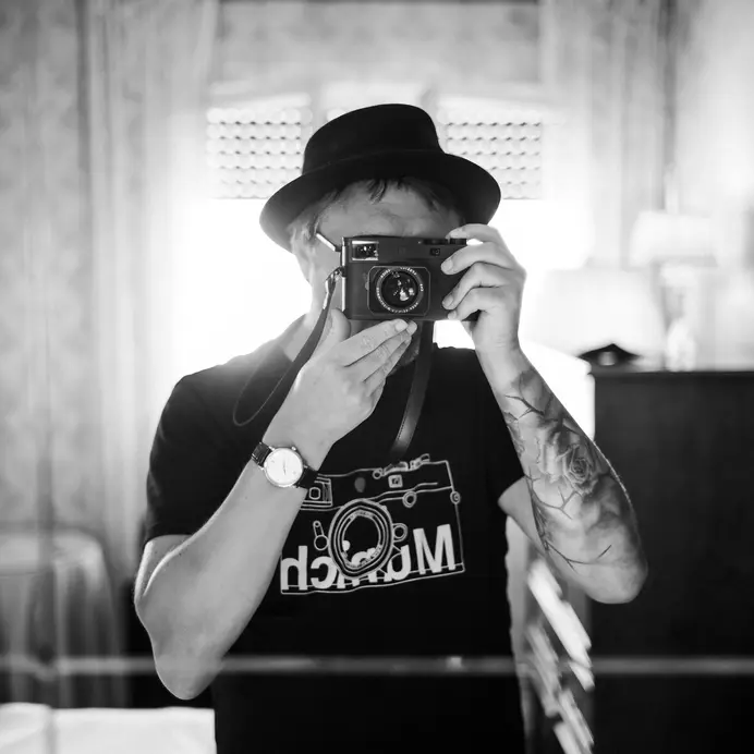 Leica Akademie 全球教学活动现场，摄影师在指导学员