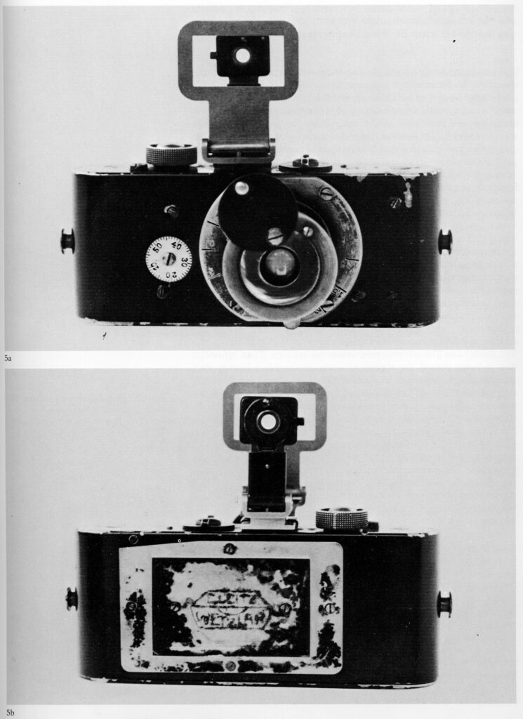 Ur-Leica 1913 年原型机的存世样本，已具备完整镜头、布帘快门和折叠取景器