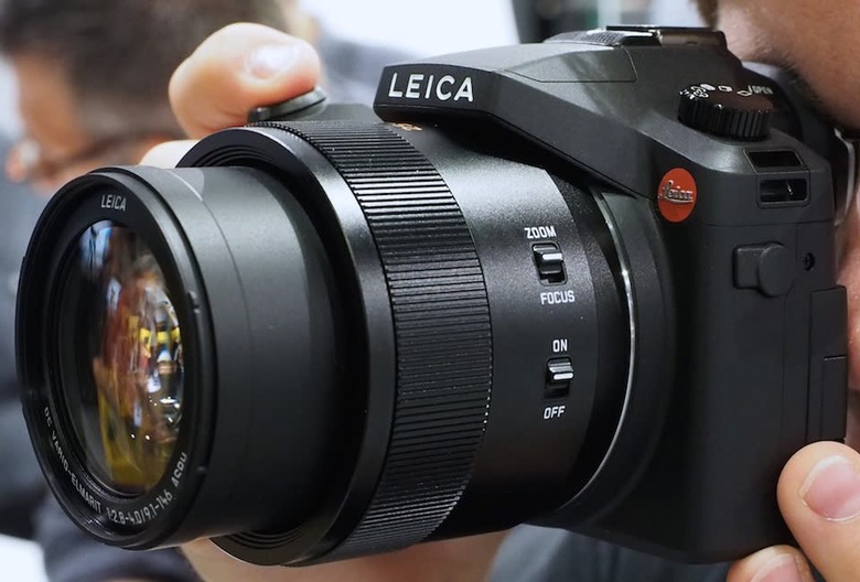 2014 年发布的 Leica V-Lux（Typ 114）与 D-Lux（Typ 109），分别对应 Panasonic FZ1000 和 LX100