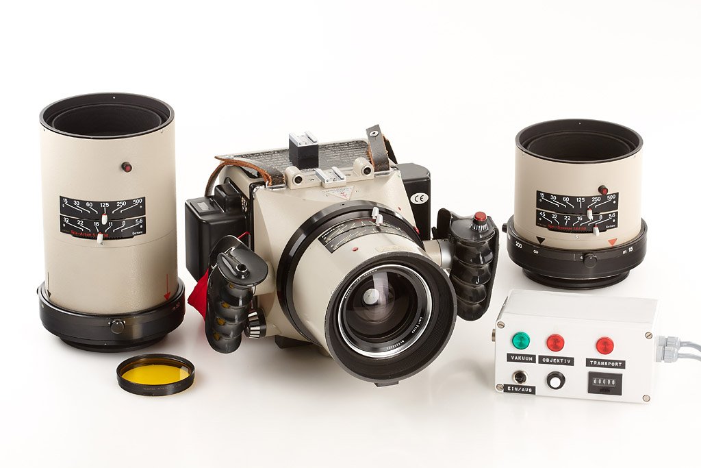 2013 年 WestLicht 拍卖的 Aero Technika 45 套装