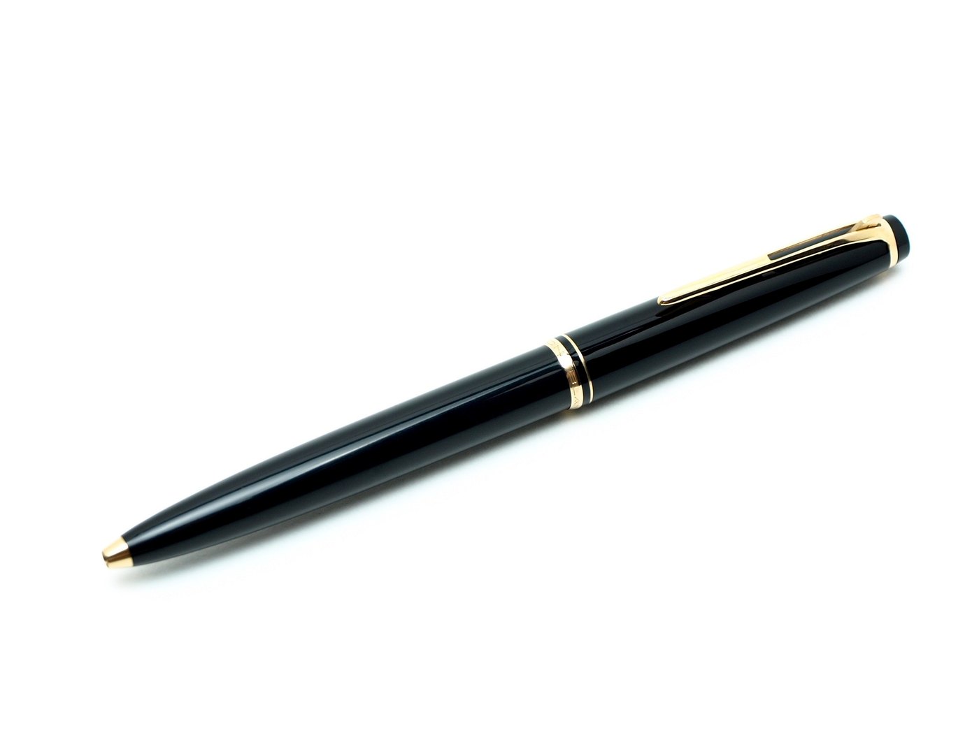 Montblanc 1965 年 No.28 圆珠笔实物图