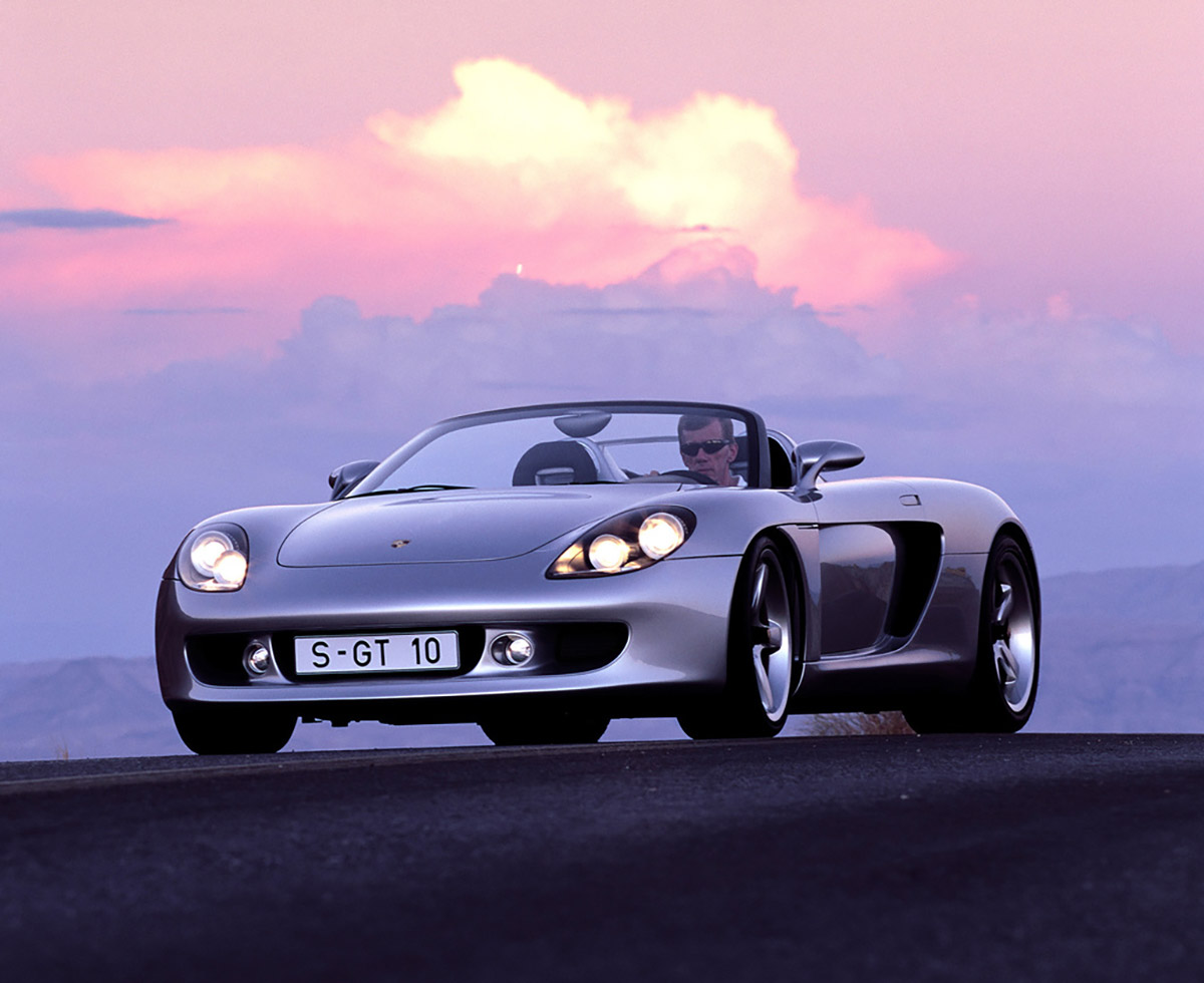 2003 年巴黎车展 Porsche Carrera GT 概念车，无车顶无侧窗