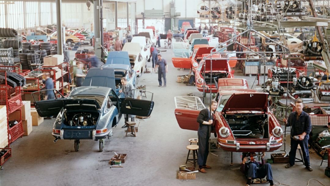 Porsche 总部 Stuttgart-Zuffenhausen 的工厂园区，1970 年代