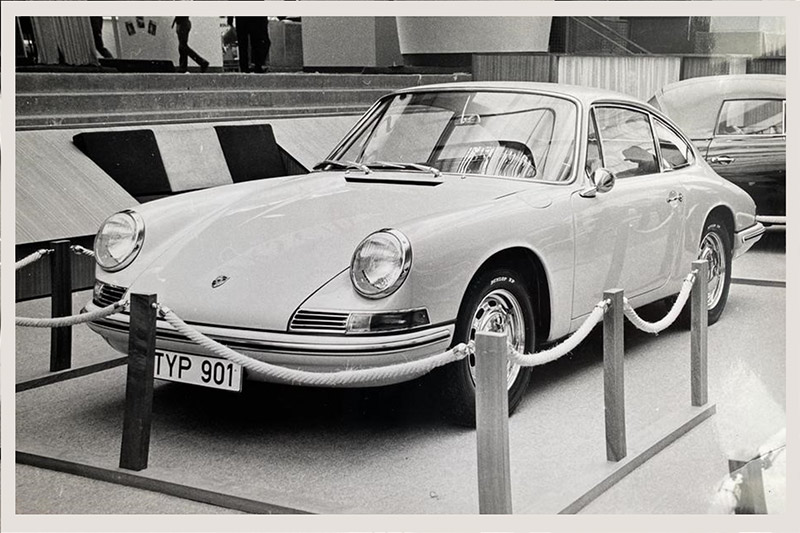 1963 年 Frankfurt IAA 车展上 Porsche 901 首次公开亮相