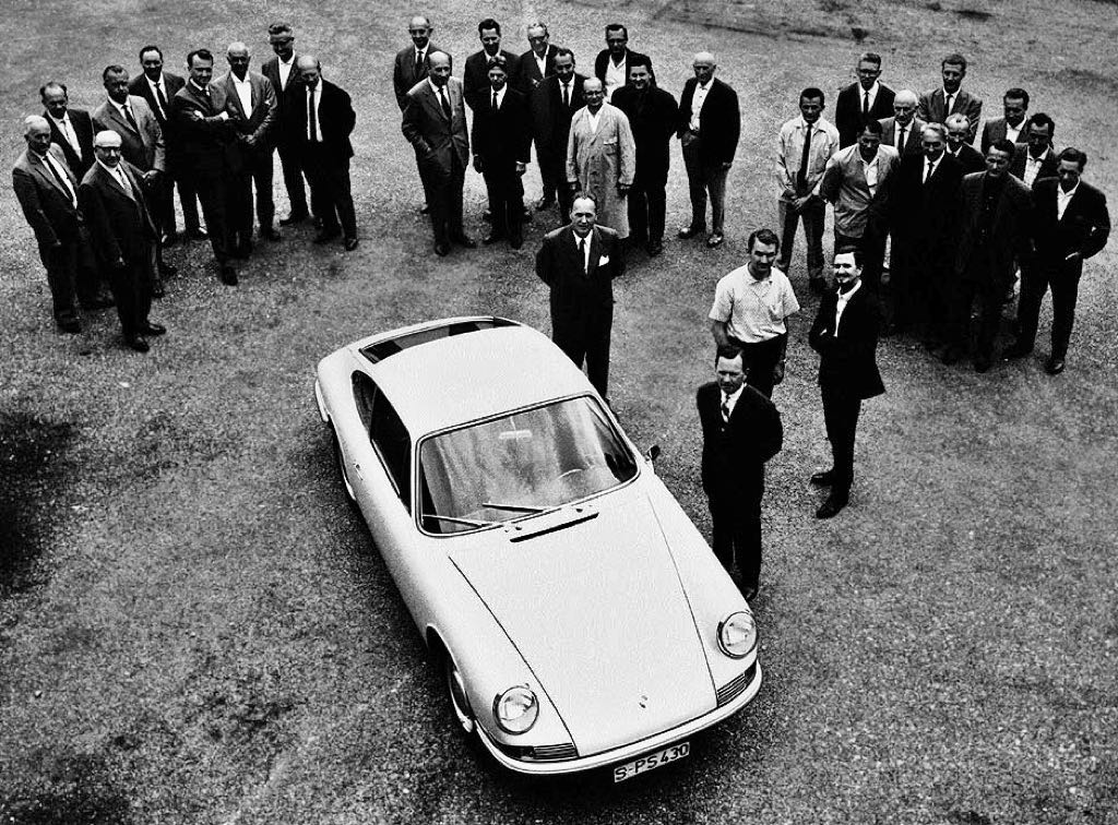 901 设计与工程团队合影，包括 Ferdinand Piëch 和 Butzi Porsche