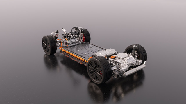 第一代 Porsche Cayenne Turbo（2003）