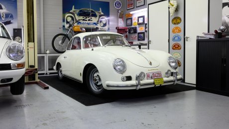 1958 年 356 A Coupé 修复后的外观，一台 factory one-off
