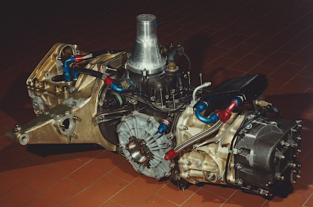 Porsche 956 赛车的 PDK 双离合变速箱实物