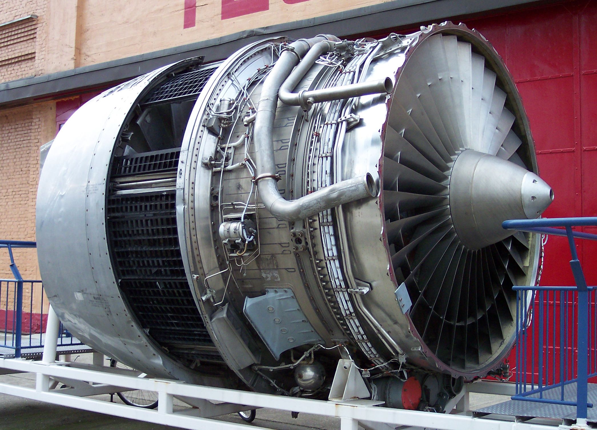 Rolls-Royce RB211 高涵道比涡扇引擎，陈列在博物馆中