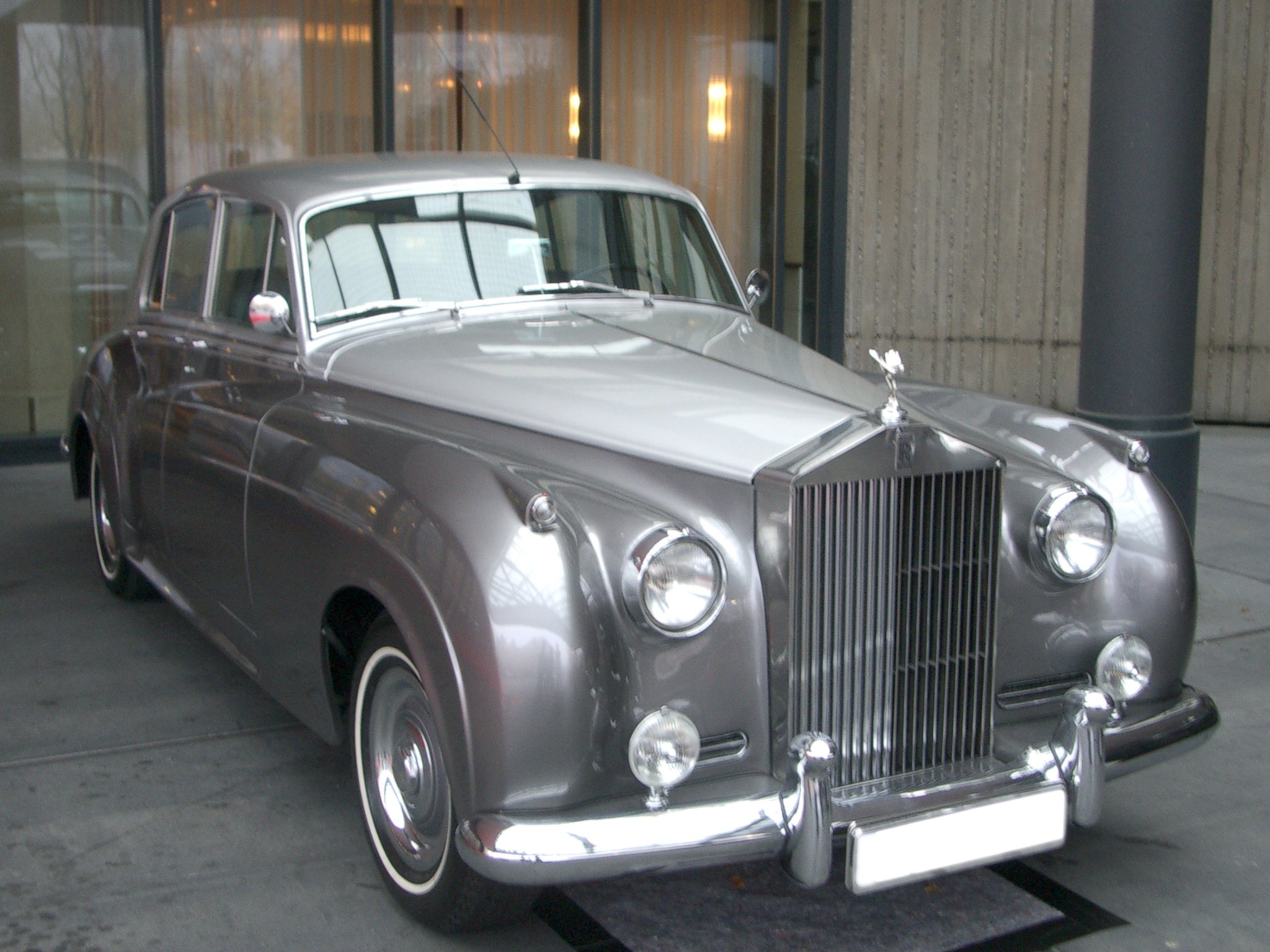 Rolls-Royce Silver Cloud I 标准工厂四门轿车