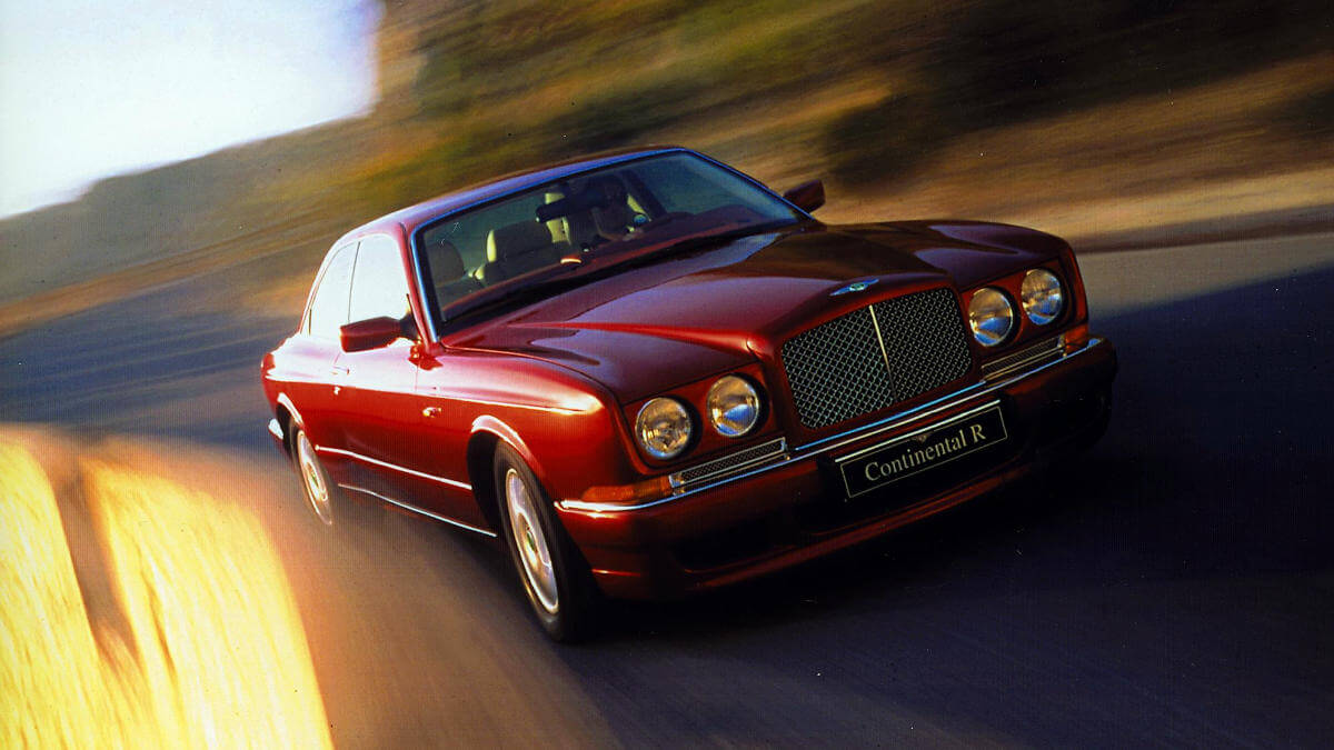 Bentley Continental R（1991），日内瓦车展首发，1965 年以来首款不与 Rolls-Royce 共享车身的 Bentley